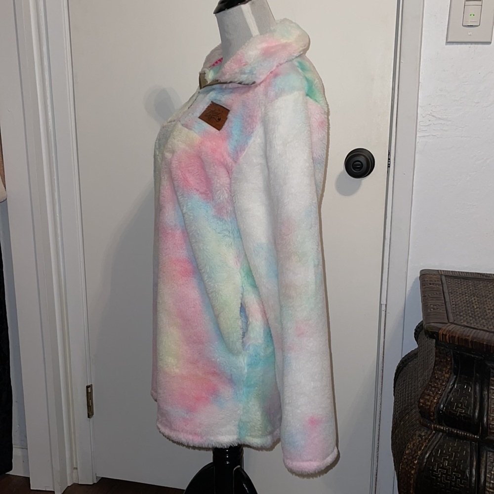Southern Fried Chicks Fuzzy Long Tye Dye Pull Over W/Pockets - Picture 4 of 10
